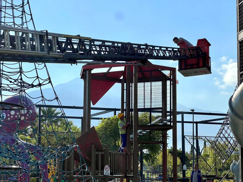 Şehit Fethi Bey Park Playground Equipment Being Renewed