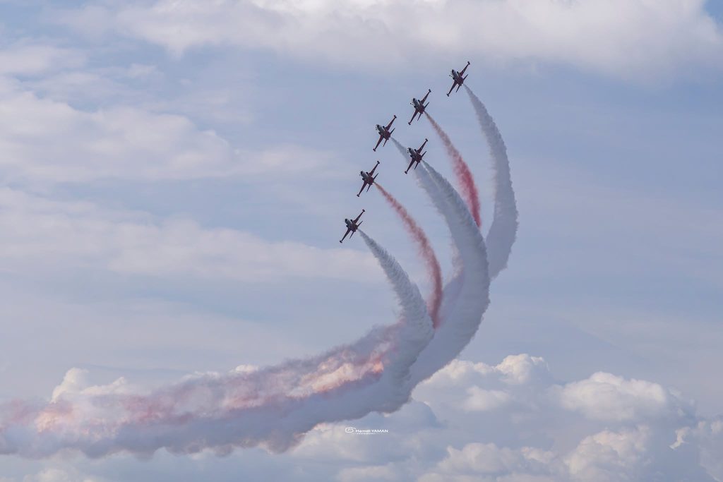 Sunday, 25 October: The Turkish Stars Steal the Show