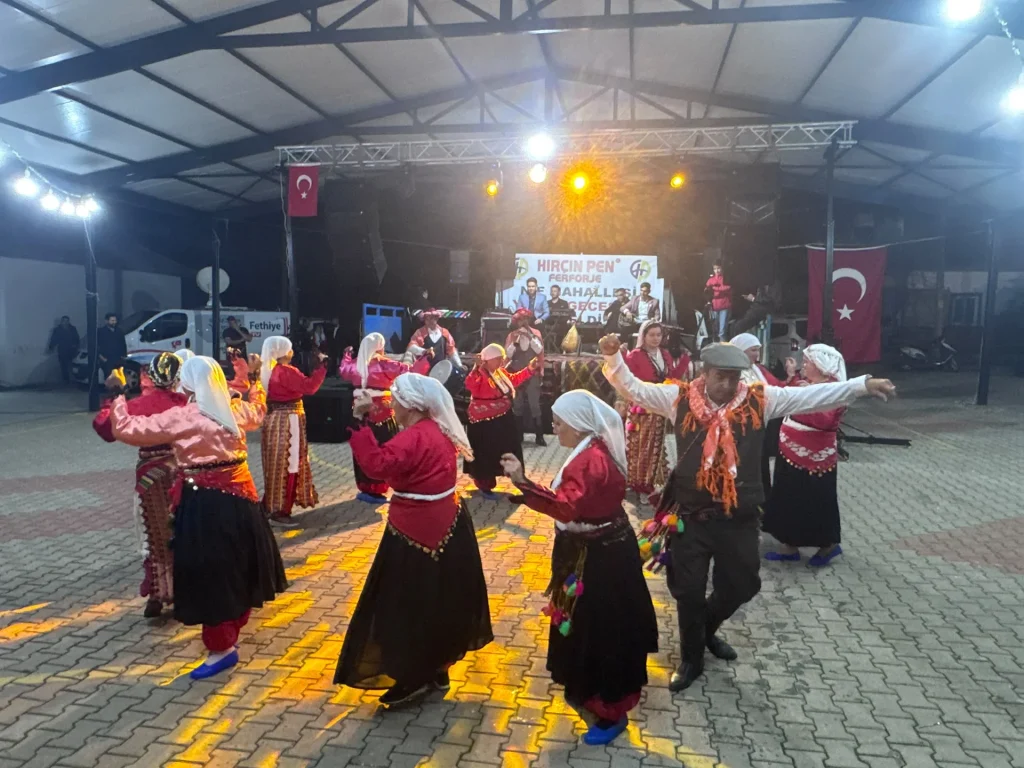 Nif Neighbourhood Hosts Enthusiastic Yaren Night